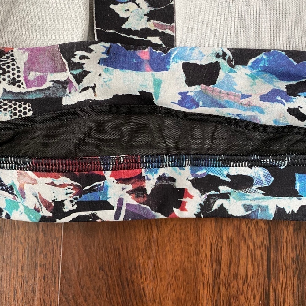 Lululemon Break Free Bra Racerback Size 6 - Picture 4 of 6